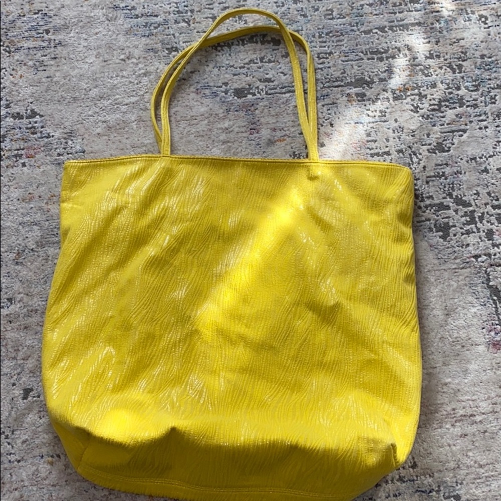 Carlos falchi shopper with matching pouch
